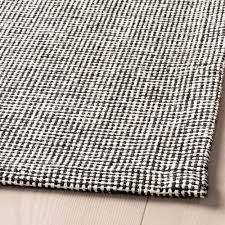 قالیچه ایکیا 150×80 مدل TIPHEDE رنگ مشکی و سفید کد 205.288.78